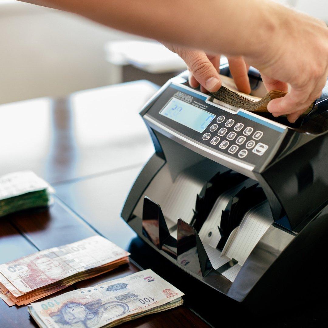 Note Counting Machine - Avansa MaxCount 2800